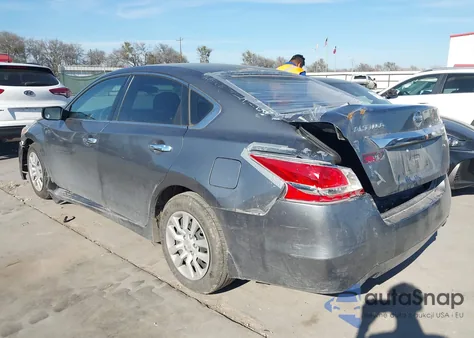 2015 Nissan Altima 2.5 S z USA, uszkodzony, nr VIN 1N4AL3AP4FC132443